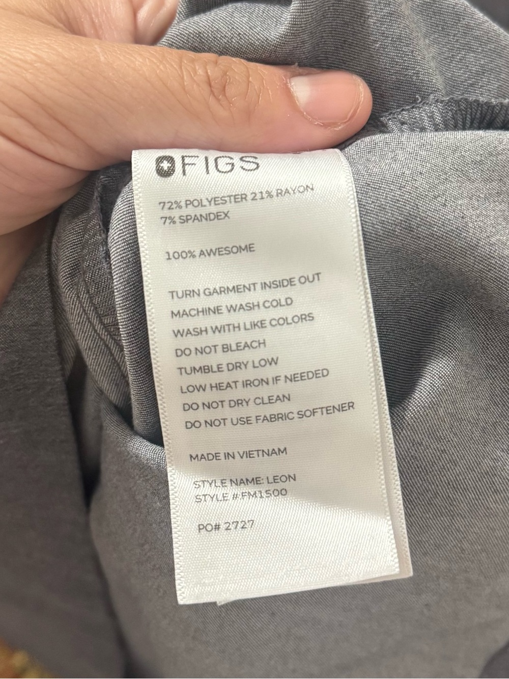 LIKE NEW FIGS Leon Three-Pocket Scrub Top™ Technical Collection- Graphite - Picture 5 of 5